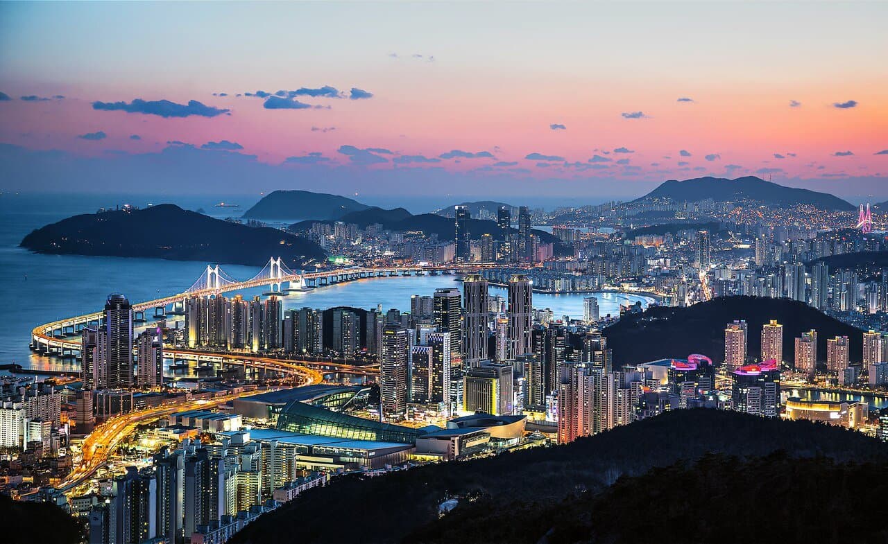 Will the highest temperature in Busan be 24°C or below on June 16? market image