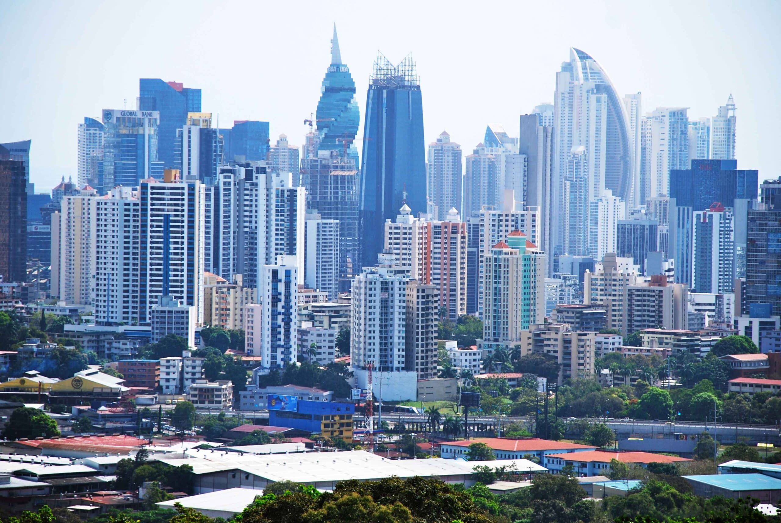 Will the lowest temperature in Panama City be 26°C on September 13? market image