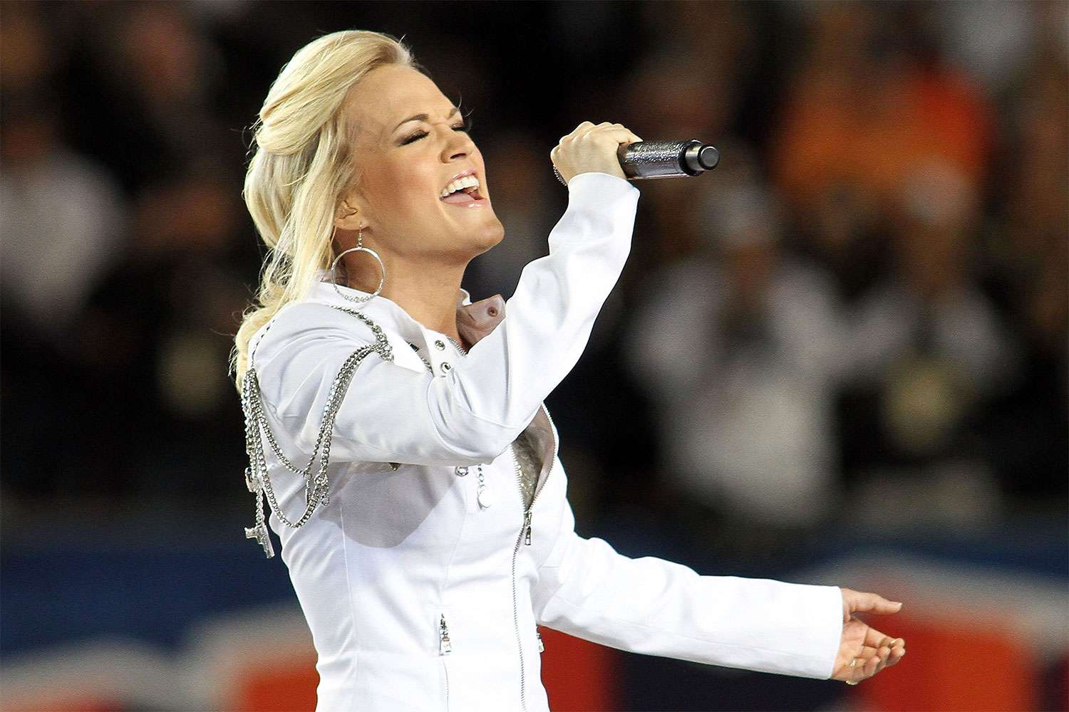Will the Super Bowl national anthem last between 90 and 100 seconds? market image