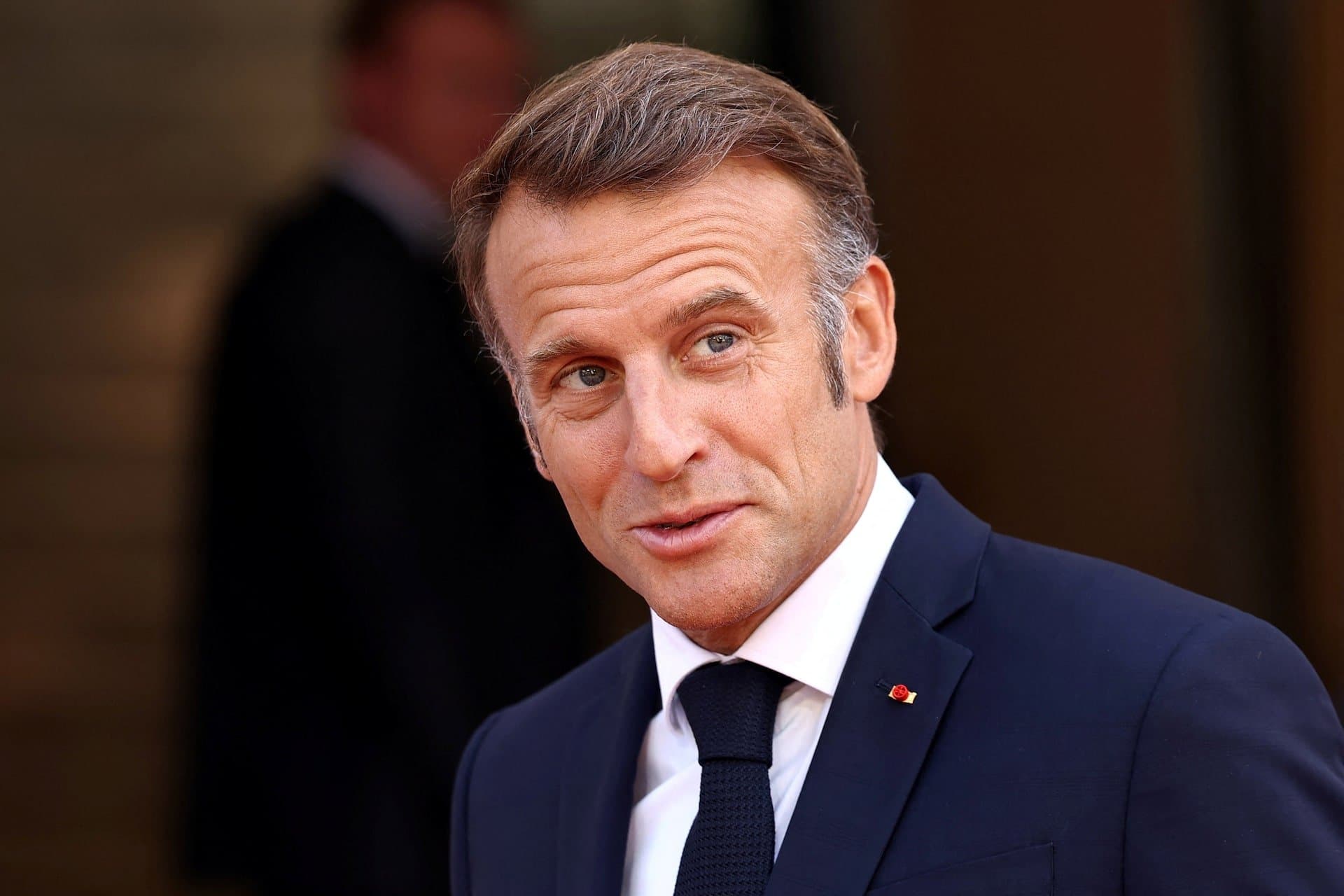 Will Donald Trump publicly insult Emmanuel Macron by July 31, 2026? market image