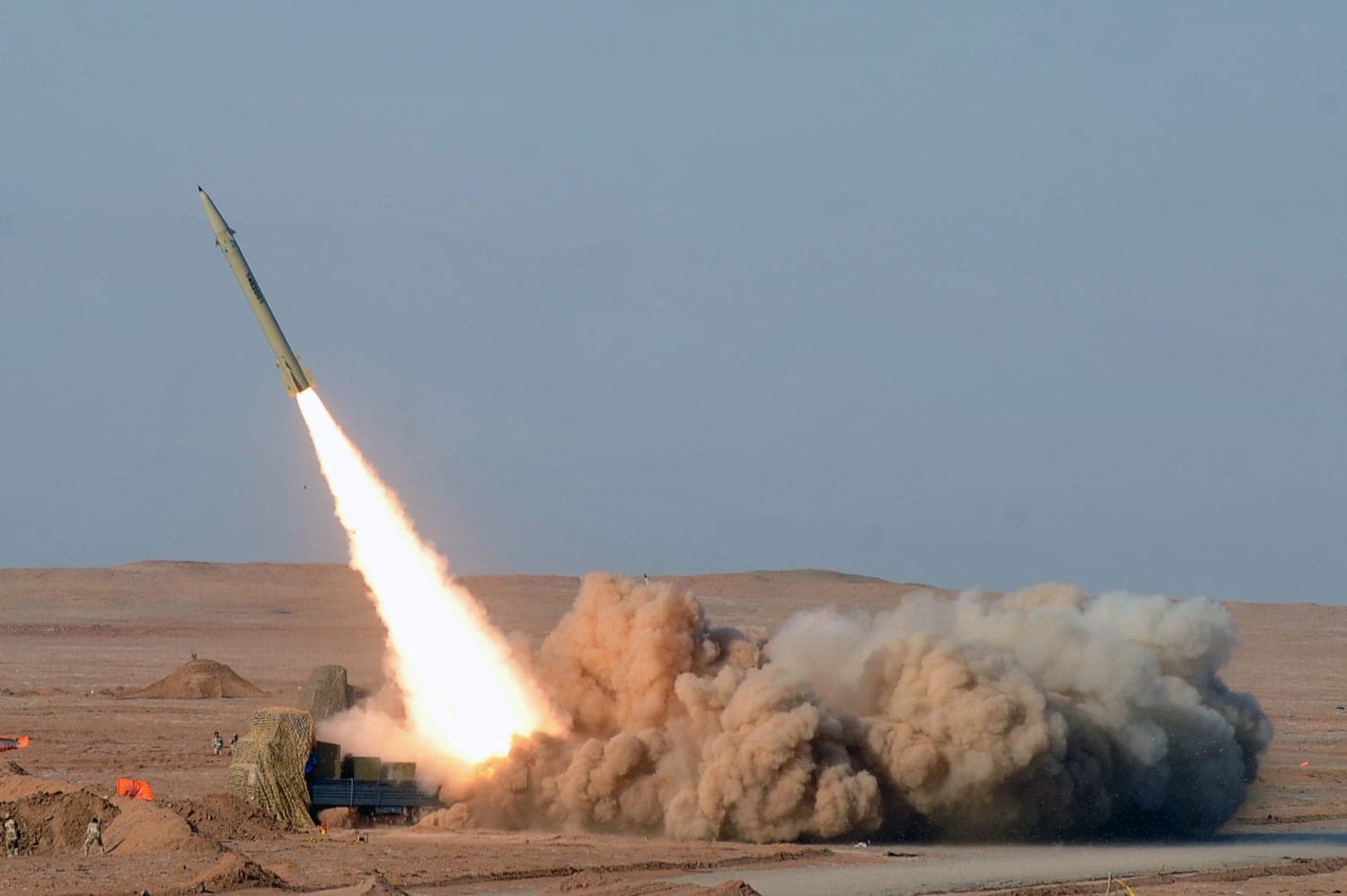 Will France, UK or Germany strike Iran by January 31? market image
