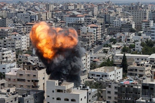 Will Israel strike ≥4 countries in January 2026? market image